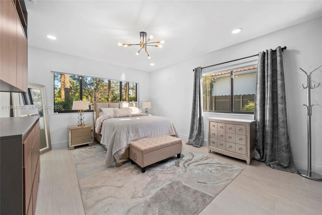 8030 Noremac Ave, Unit N/A, Miami Beach, FL 33141 Photo