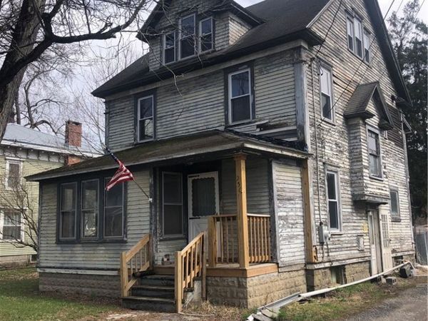 956 Main St, Locke, NY 13092