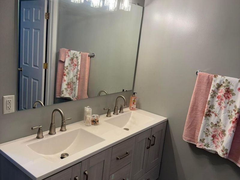 4325 Bowman Meadow Drive , Canal Winchester, OH 43110 Photo 15