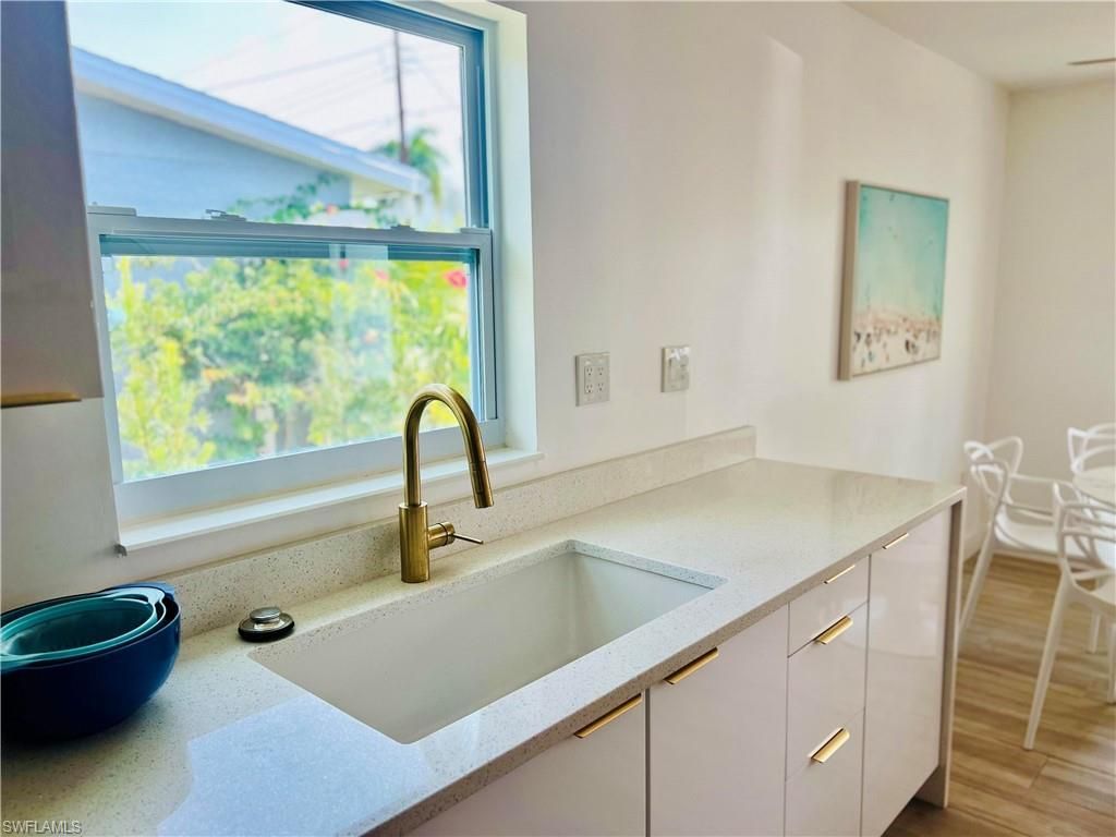 555 14th St N, Naples, FL 34102 Photo