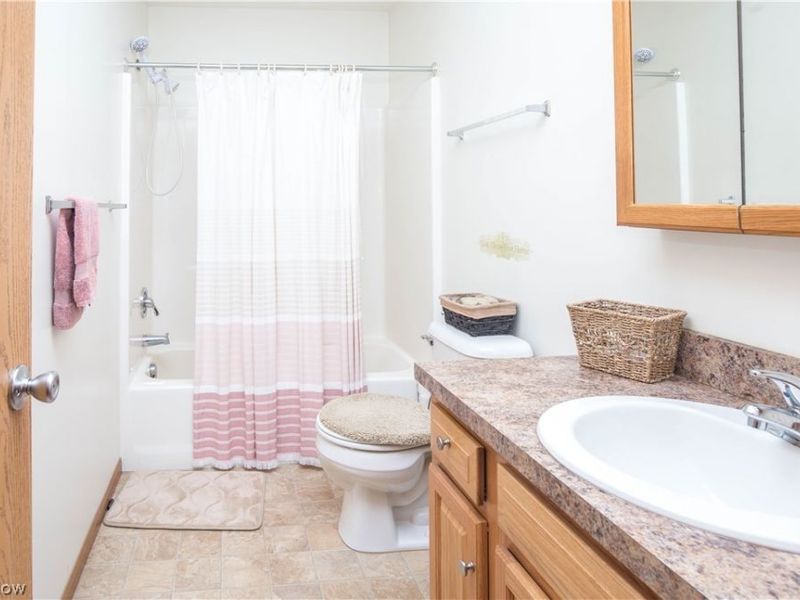 2343 18th Street SW, Akron, OH 44314 Photo 10