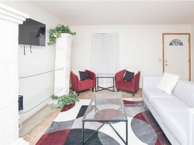 2343 18th Street SW, Akron, OH 44314 Photo 2