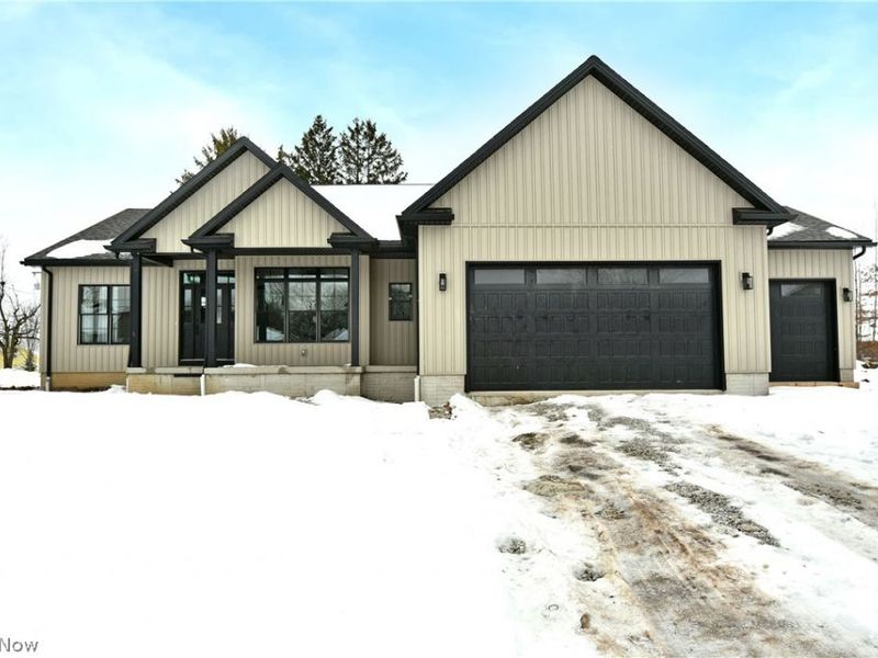 248 Robbies Run, Cortland, OH 44410 Photo 1