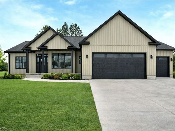 248 Robbies Run, Cortland, OH 44410