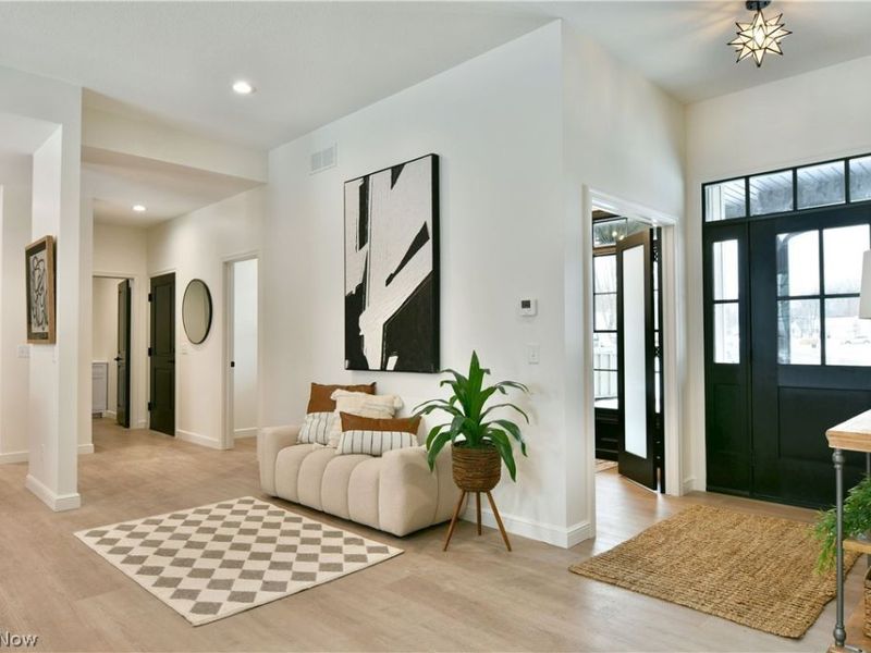 248 Robbies Run, Cortland, OH 44410 Photo 13