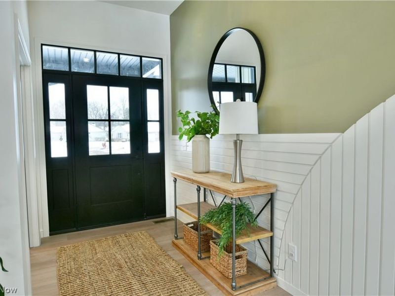 248 Robbies Run, Cortland, OH 44410 Photo 2