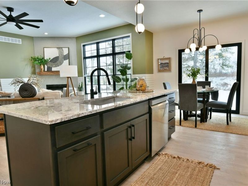 248 Robbies Run, Cortland, OH 44410 Photo 21