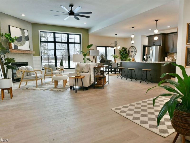 248 Robbies Run, Cortland, OH 44410 Photo 9