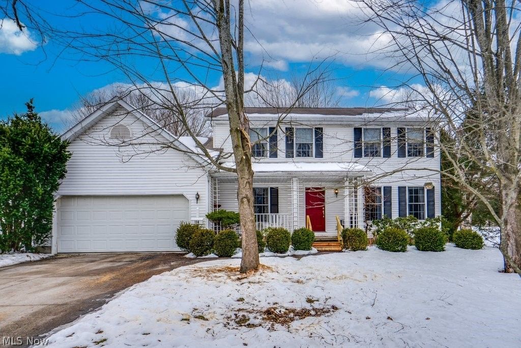 136 Taylor Road, Barberton, OH 44203 Main Photo