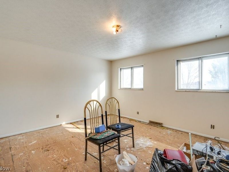 697 Ocean Avenue, Akron, OH 44310 Photo 12