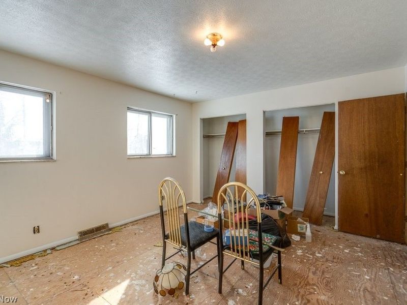 697 Ocean Avenue, Akron, OH 44310 Photo 13