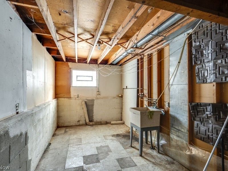 697 Ocean Avenue, Akron, OH 44310 Photo 21