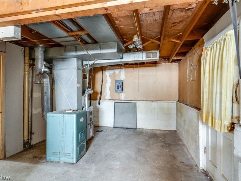 697 Ocean Avenue, Akron, OH 44310 Photo 22