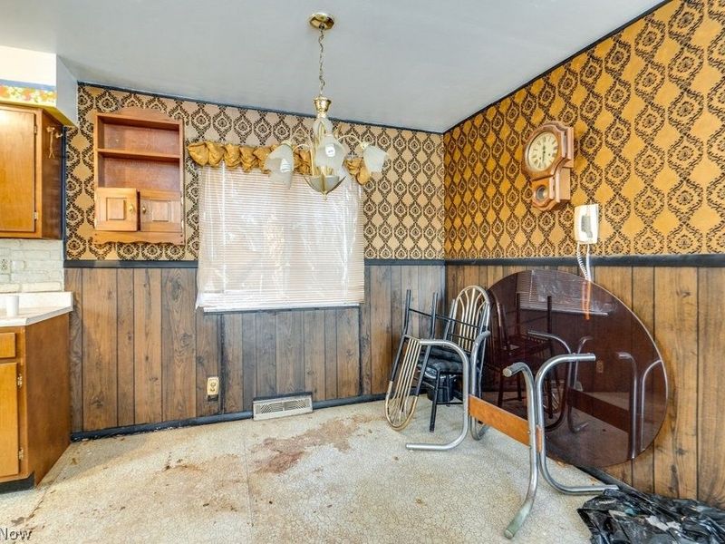 697 Ocean Avenue, Akron, OH 44310 Photo 8