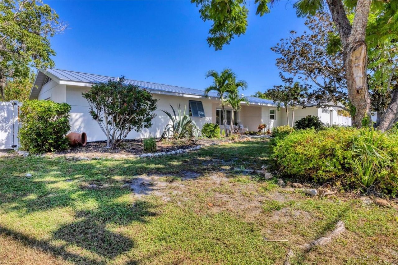 2149 Wason Road, Sarasota, FL 34231 Photo