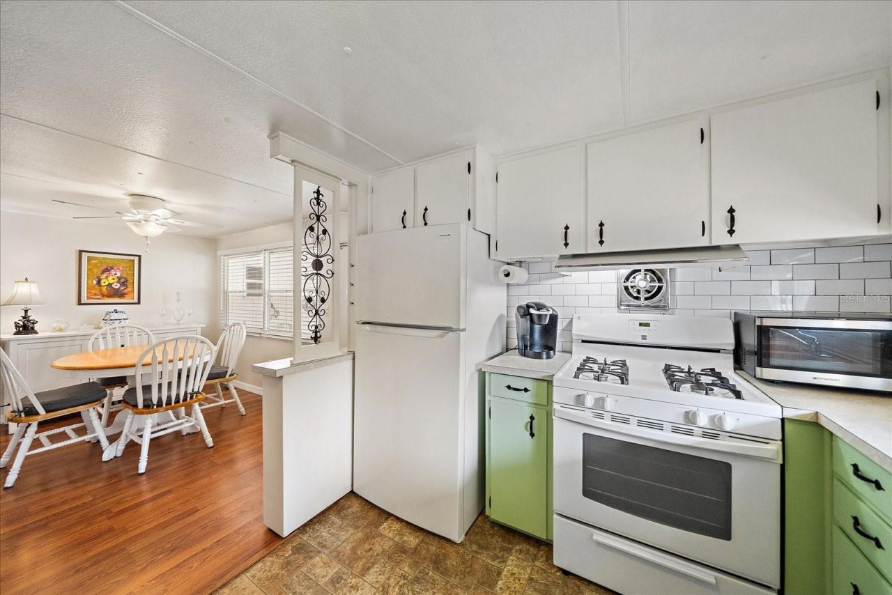 49 Leisure Way, Palmetto, FL 34221 Photo