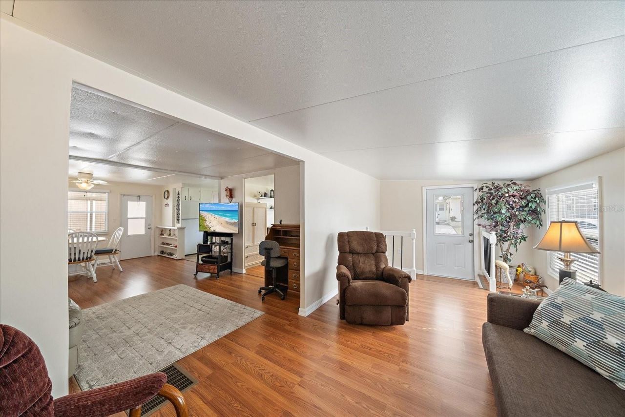 49 Leisure Way, Palmetto, FL 34221 Photo