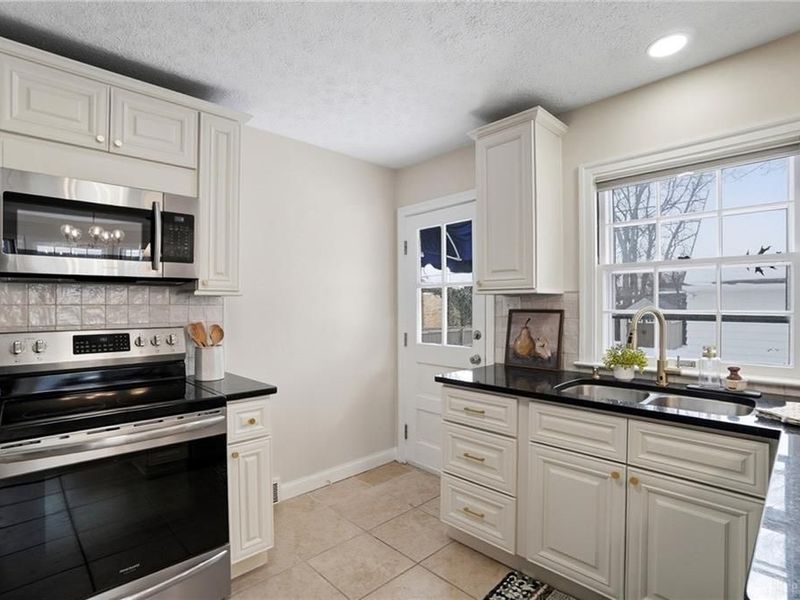 726 Acorn Drive, Oakwood, OH 45419 Photo 11