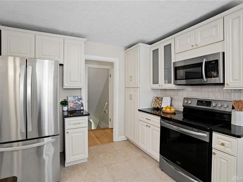 726 Acorn Drive, Oakwood, OH 45419 Photo 14