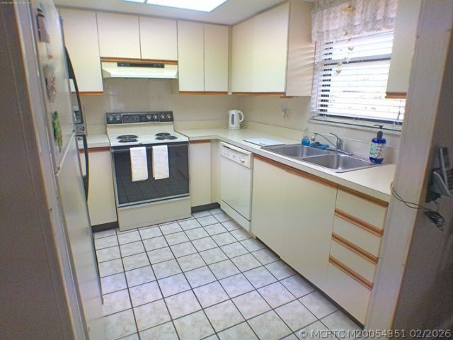 330 SW South River Drive, Unit 201, Stuart, FL 34997 Photo