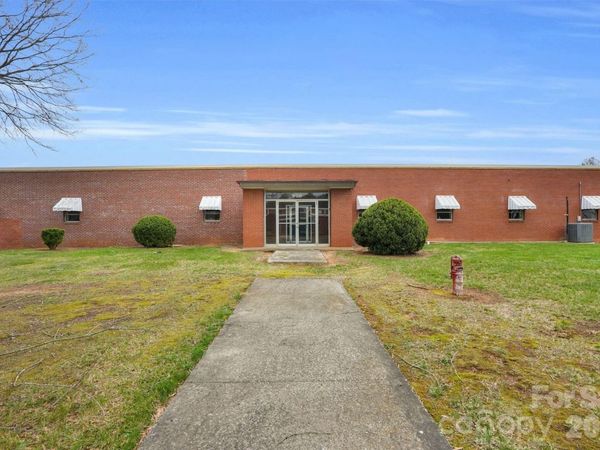 900 W Academy Street, Cherryville, NC 28021