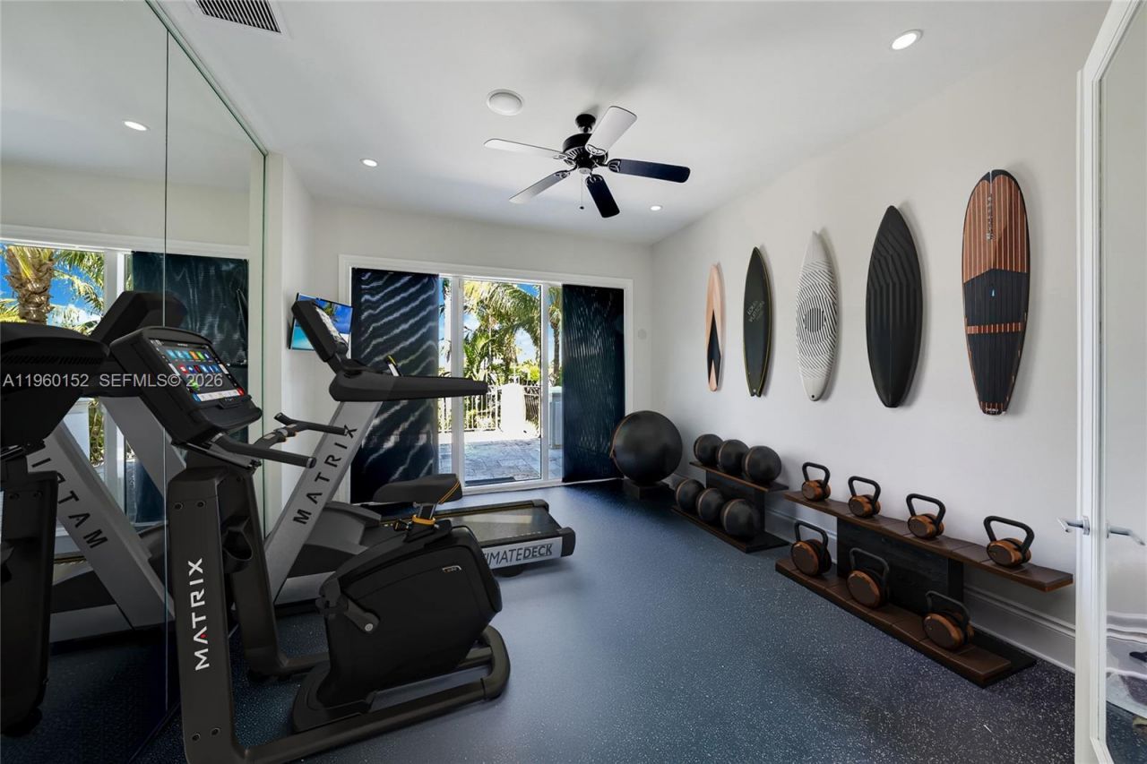520 N Parkway, Golden Beach, FL 33160 Photo