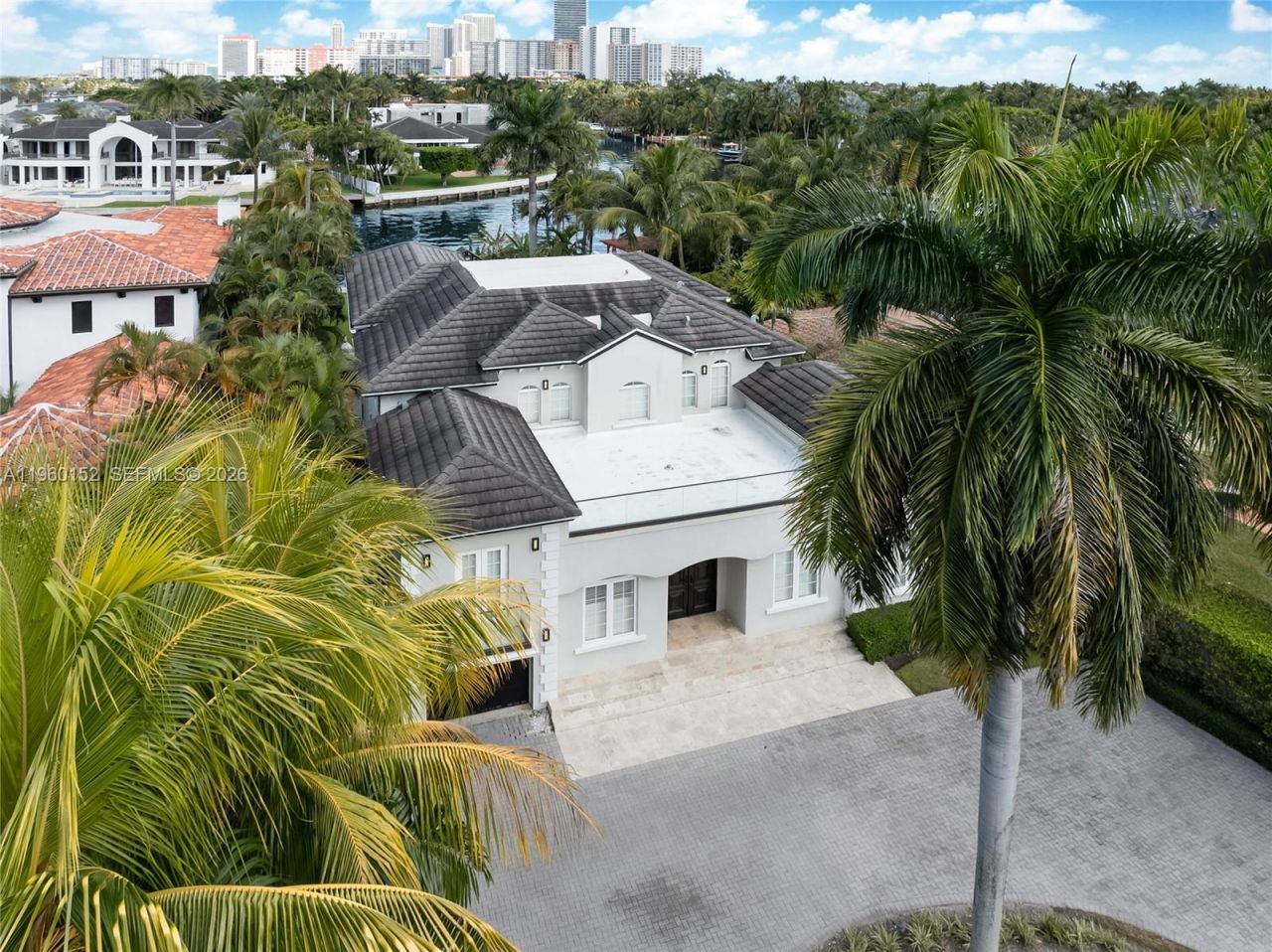 520 N Parkway, Golden Beach, FL 33160 Photo