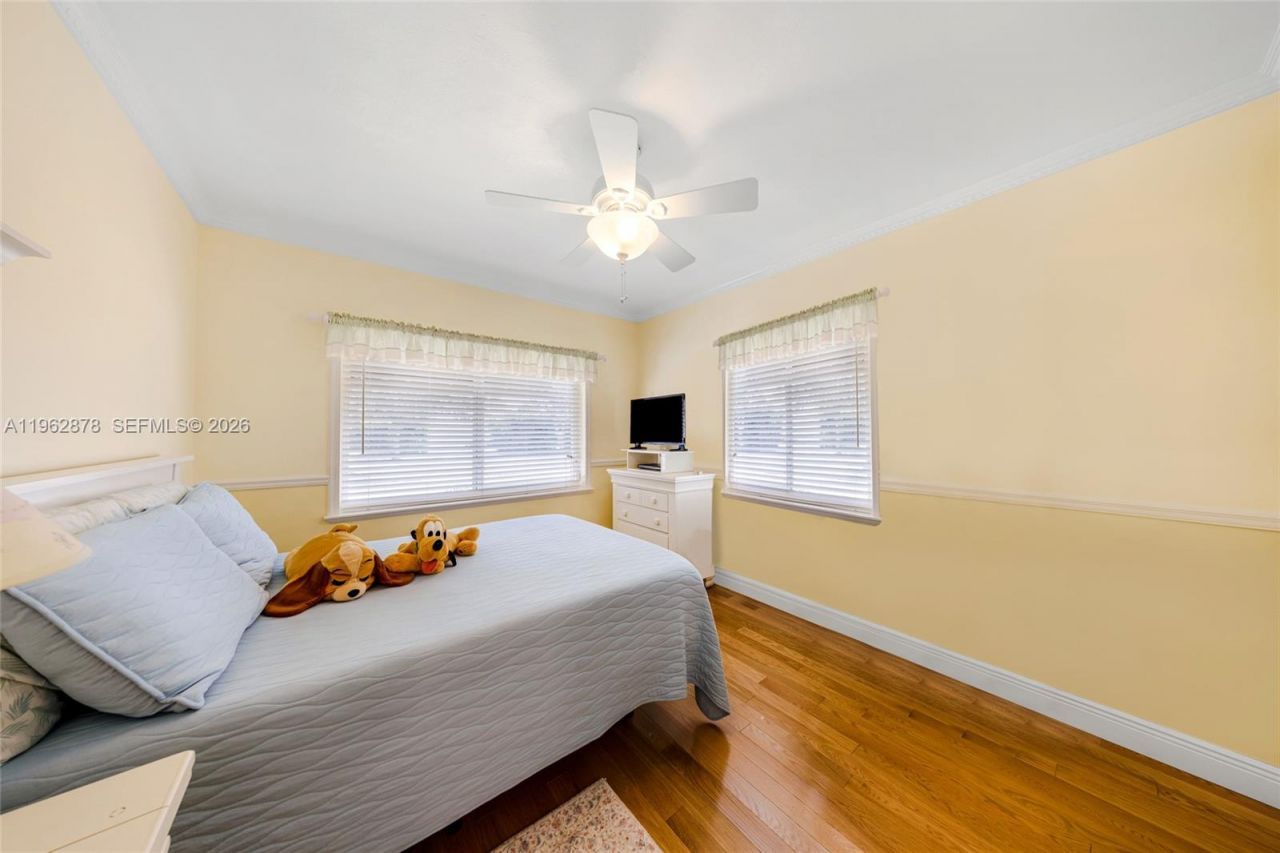 564 De Leon Dr, Miami Springs, FL 33166 Photo