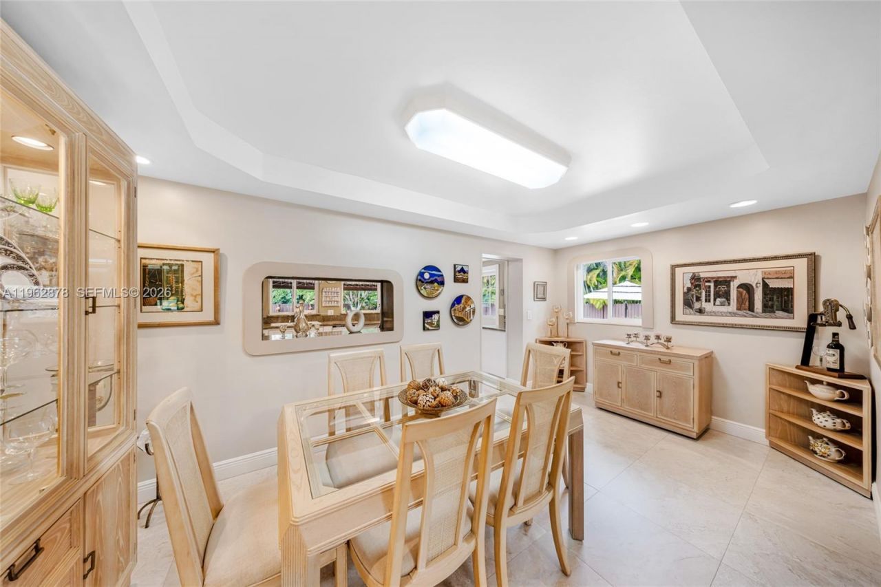 564 De Leon Dr, Miami Springs, FL 33166 Photo