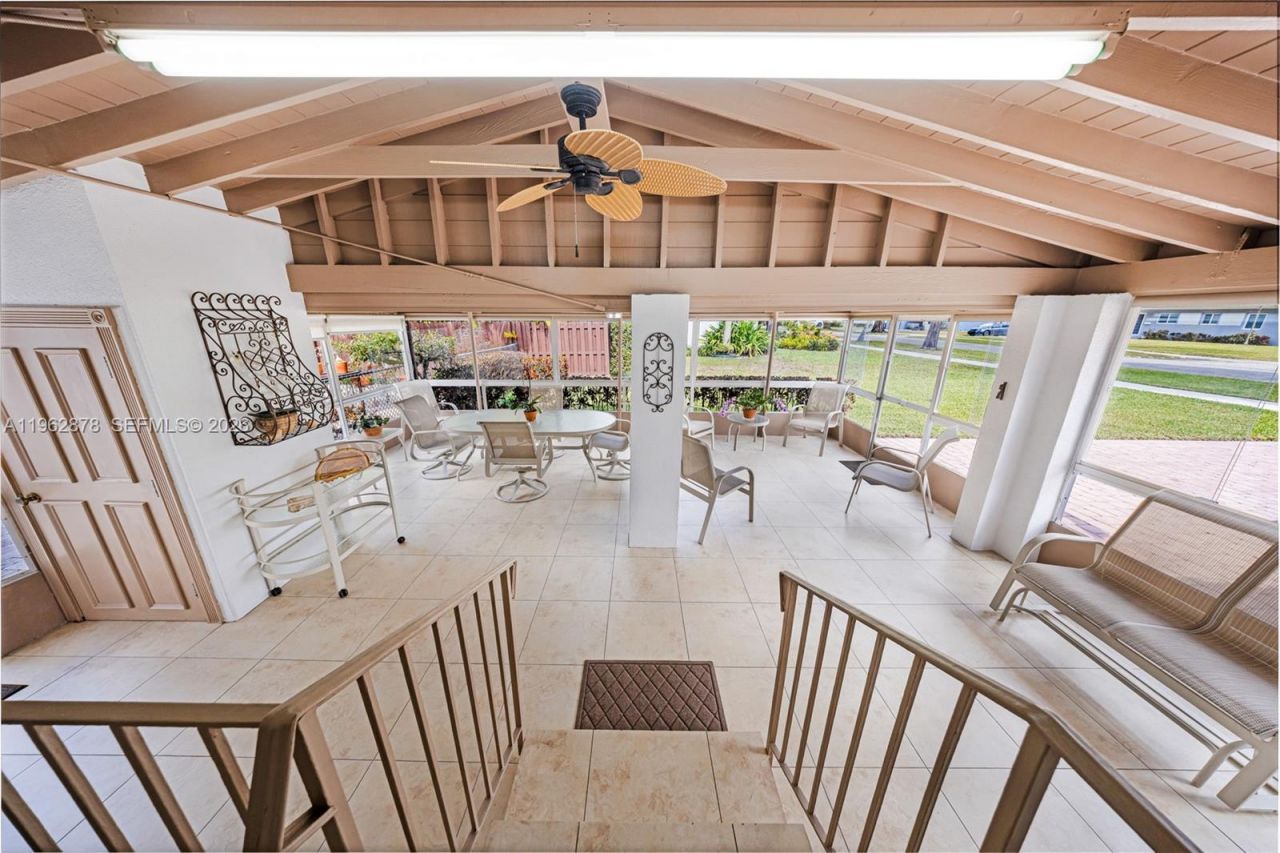 564 De Leon Dr, Miami Springs, FL 33166 Photo