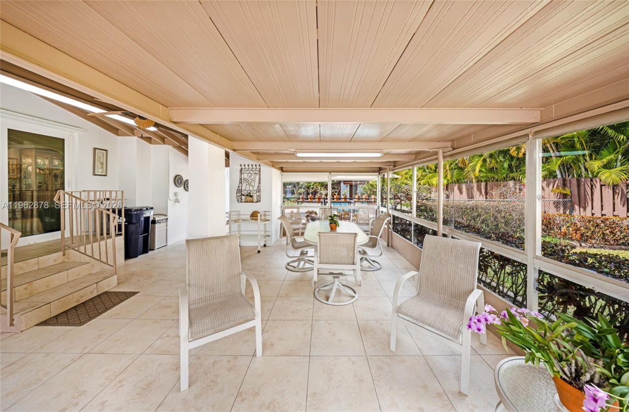 564 De Leon Dr, Miami Springs, FL 33166 Photo