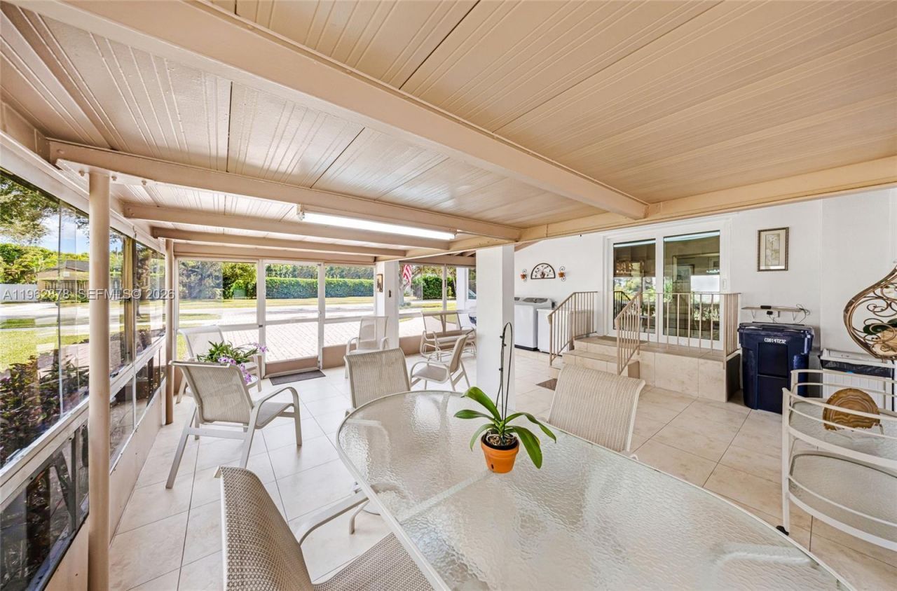 564 De Leon Dr, Miami Springs, FL 33166 Photo