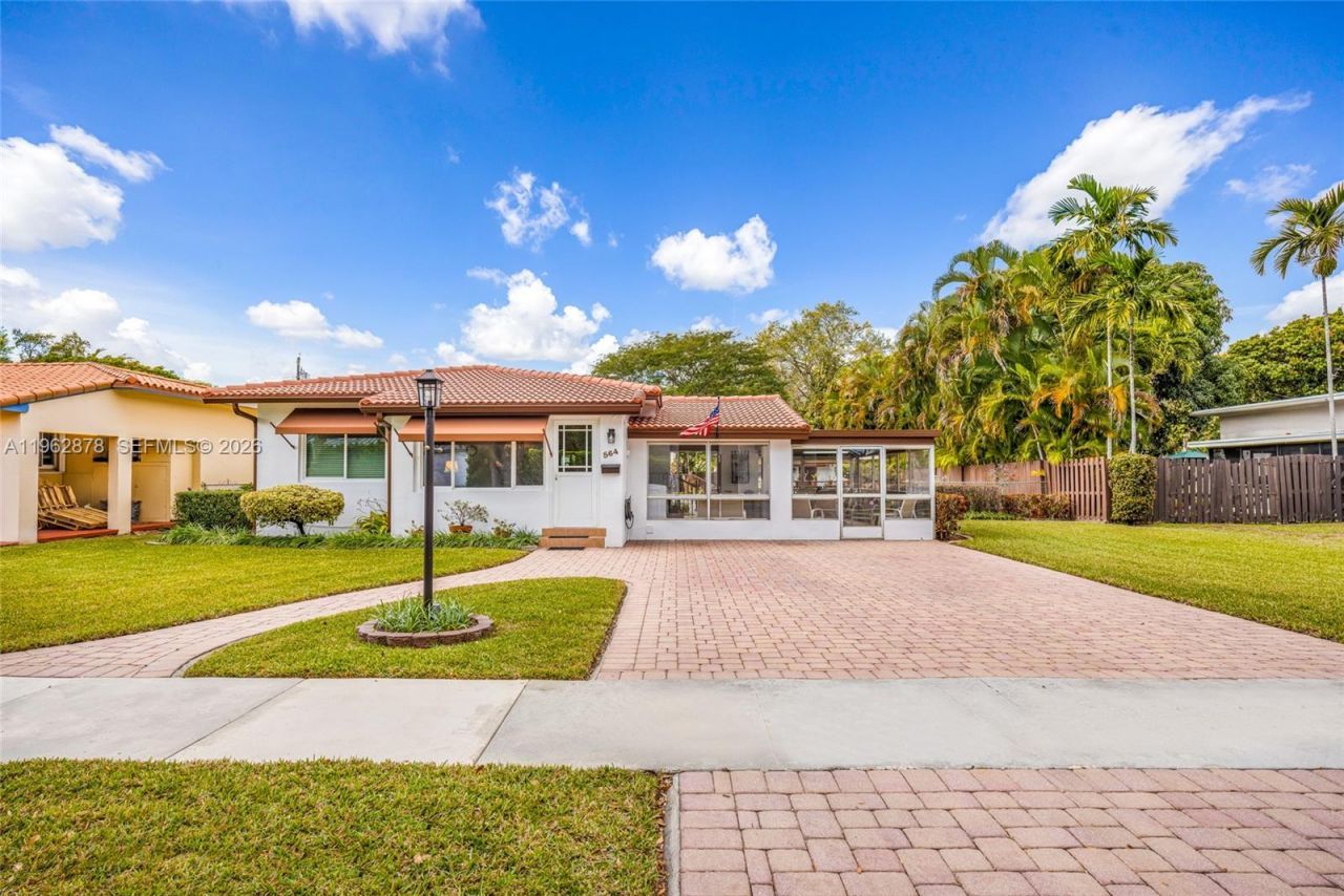 564 De Leon Dr, Miami Springs, FL 33166 Photo