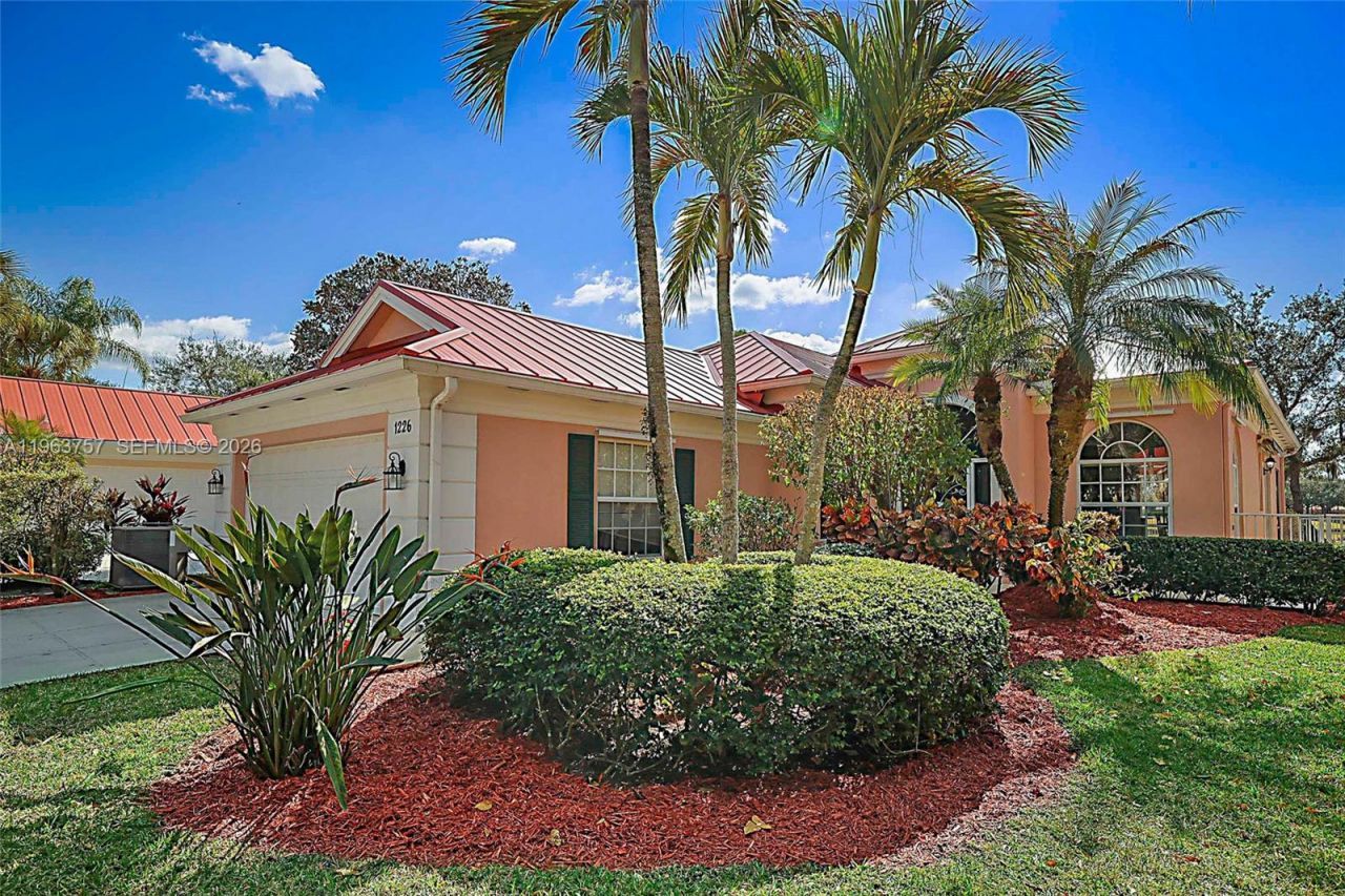 1226 SW Eagleglen Pl, Stuart, FL 34997 Photo