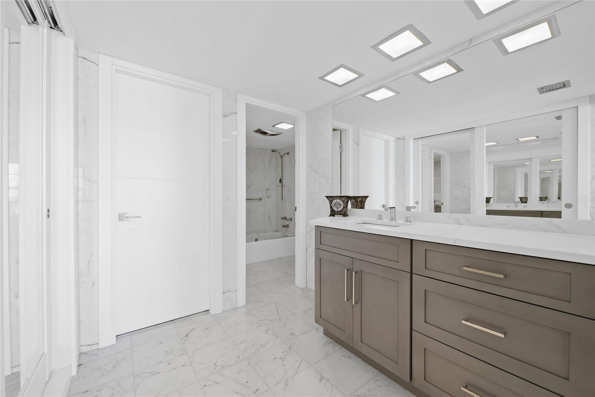 3850 Galt Ocean Drive, Unit 1001, Fort Lauderdale, FL 33308 Photo