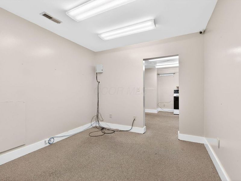 123 N Court Street, Marysville, OH 43040 Photo 17