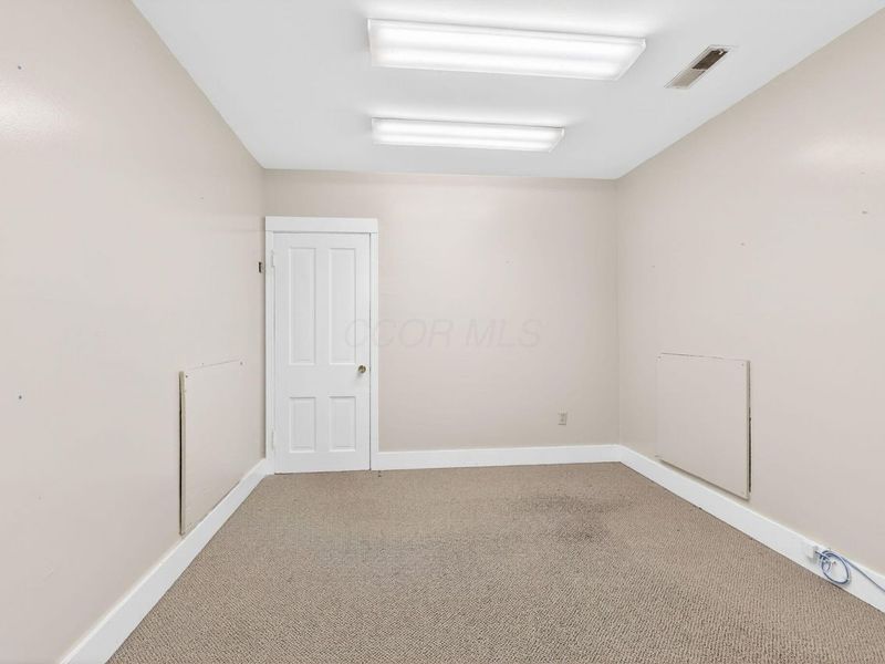 123 N Court Street, Marysville, OH 43040 Photo 18