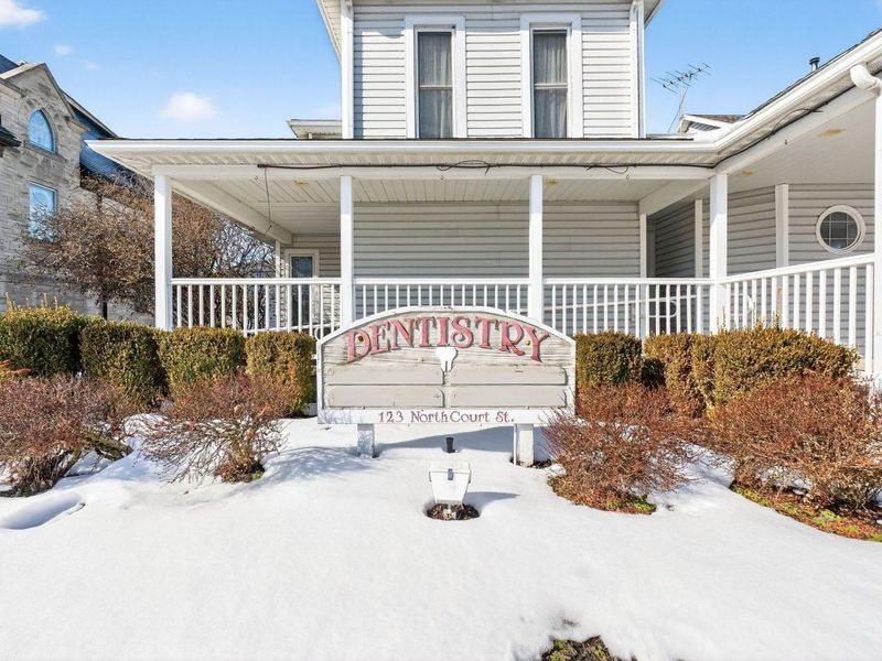 123 N Court Street, Marysville, OH 43040 Photo 2