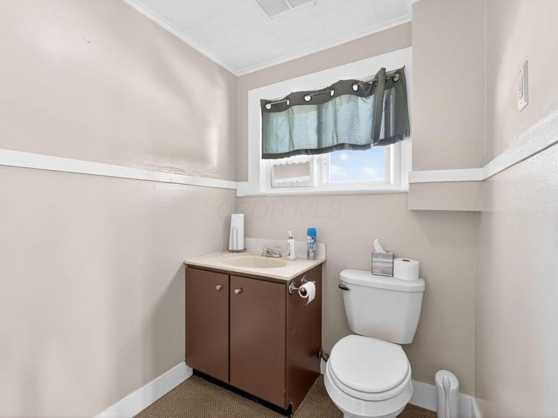 123 N Court Street, Marysville, OH 43040 Photo 40