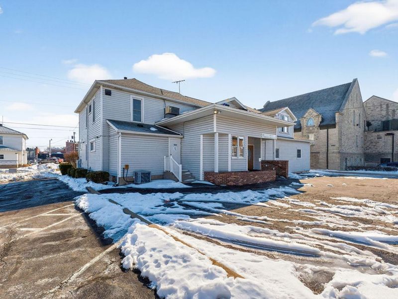 123 N Court Street, Marysville, OH 43040 Photo 5