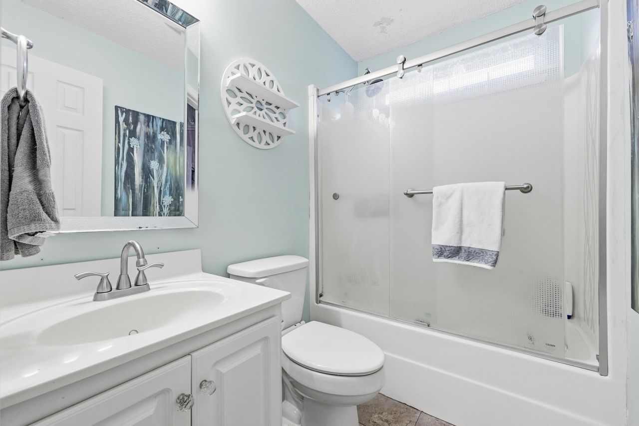 4414 Barcelona Ln. Photo 14