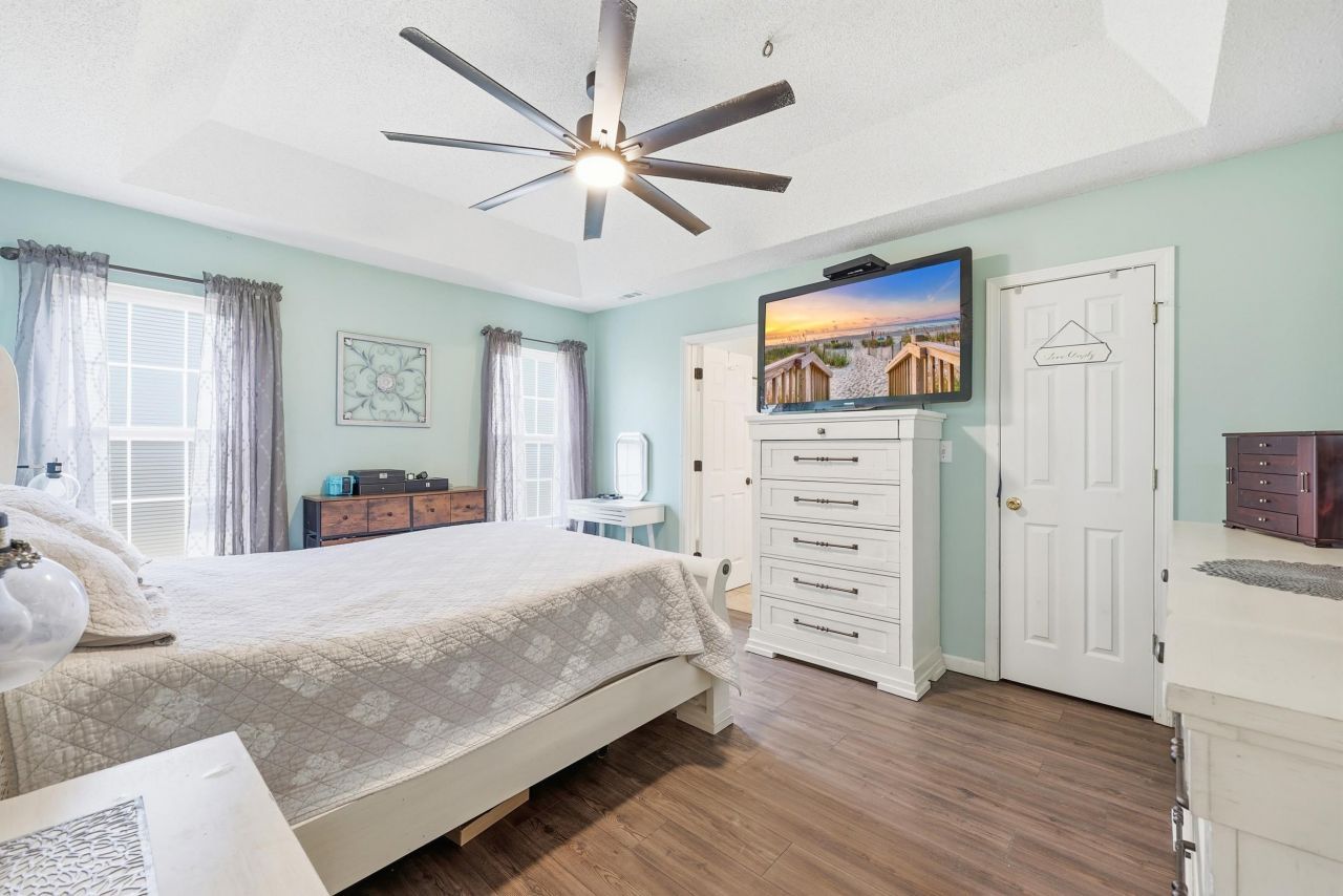 4414 Barcelona Ln. Photo 17