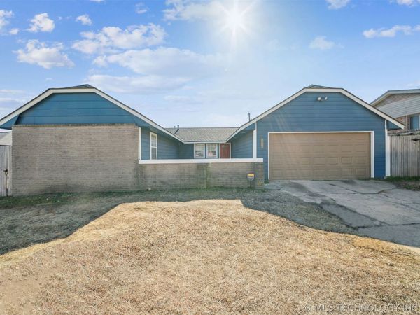 18550 E Admiral Boulevard, Catoosa, OK 74015