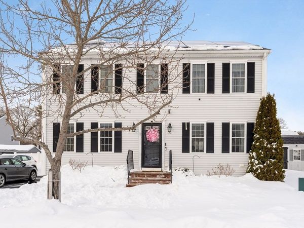 35 Sophia Ln, Bridgewater, MA 02324