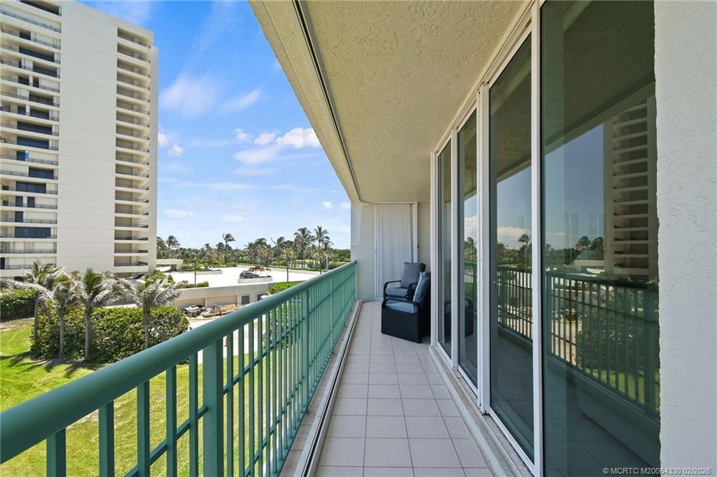 8650 S Ocean Drive, Unit 305, Jensen Beach, FL 34957 Photo