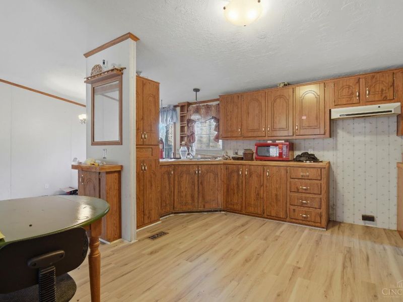 1921 Amiott Lane, Mount Orab, OH 45154 Photo 14