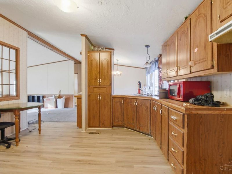 1921 Amiott Lane, Mount Orab, OH 45154 Photo 16