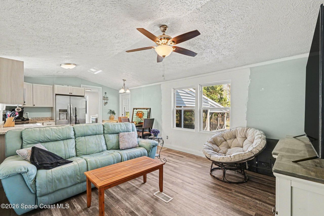 24421 Trespass Trail, Astor, FL 32102 Photo