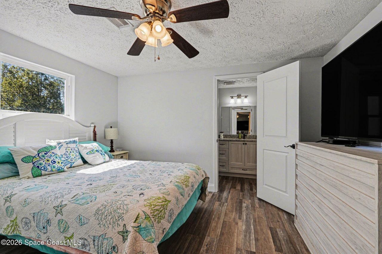 24421 Trespass Trail, Astor, FL 32102 Photo