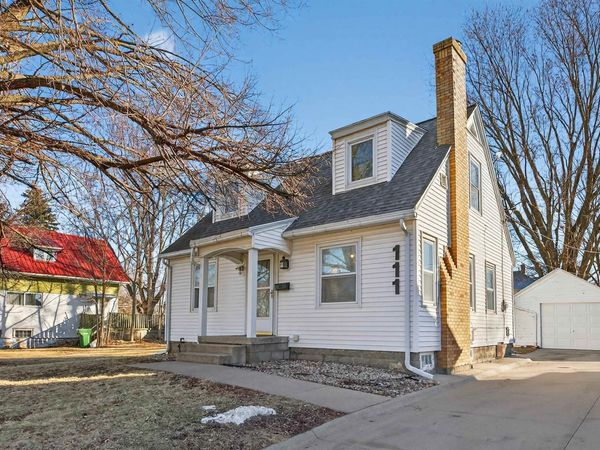 111 Rosebud Avenue, Waterloo, IA 50701